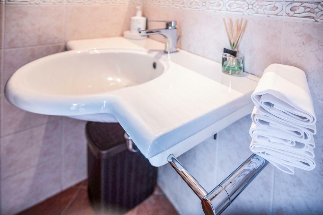 Amore Rentals - Maison Palazzo Correale Sorrento Eksteriør bilde